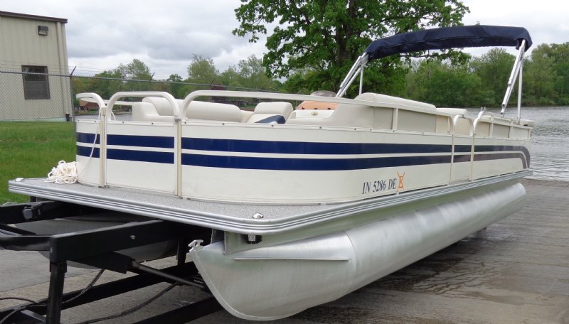 Sunbrella Pontoon Boat Top and Boot 8.5' x 8' 