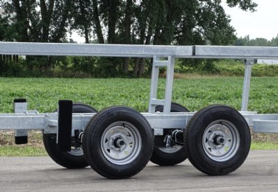 18' Crank Up Tandem Axle Pontoon Trailer