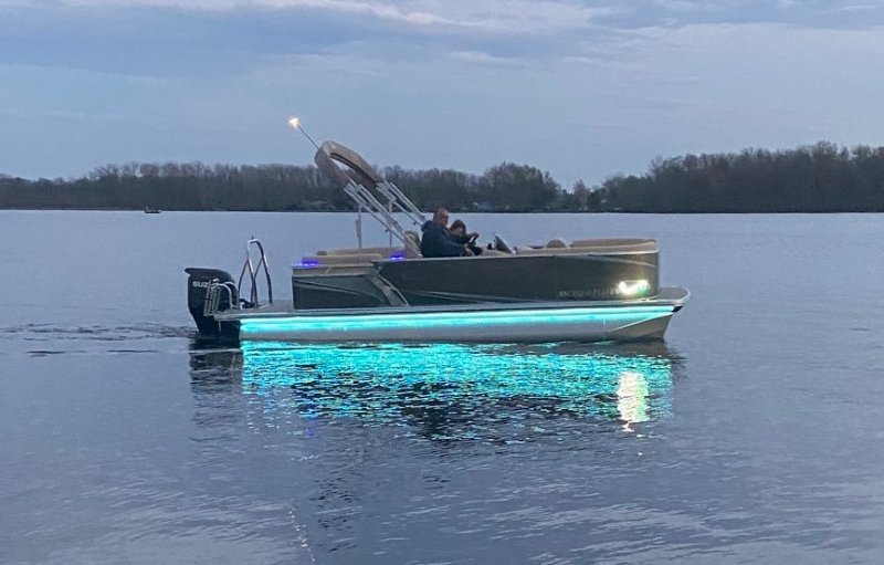 Pontoon Boat RGB Color Changing Light